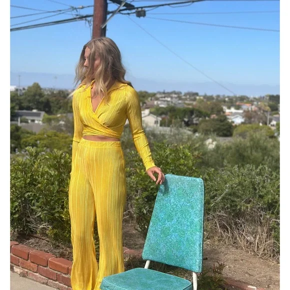 Stoned Immaculate “Fox on the Run” set in yellow size L - Picture 5 of 12